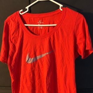 Nike Women’s Short Sleeve Shirt